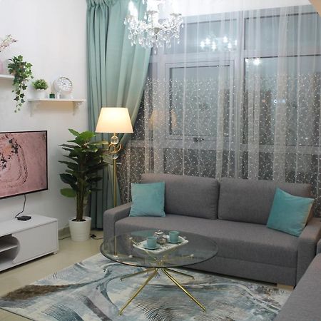Newly Furnished One Bedroom Apartment Next To Metro & Beach In Marina Residence 迪拜 外观 照片