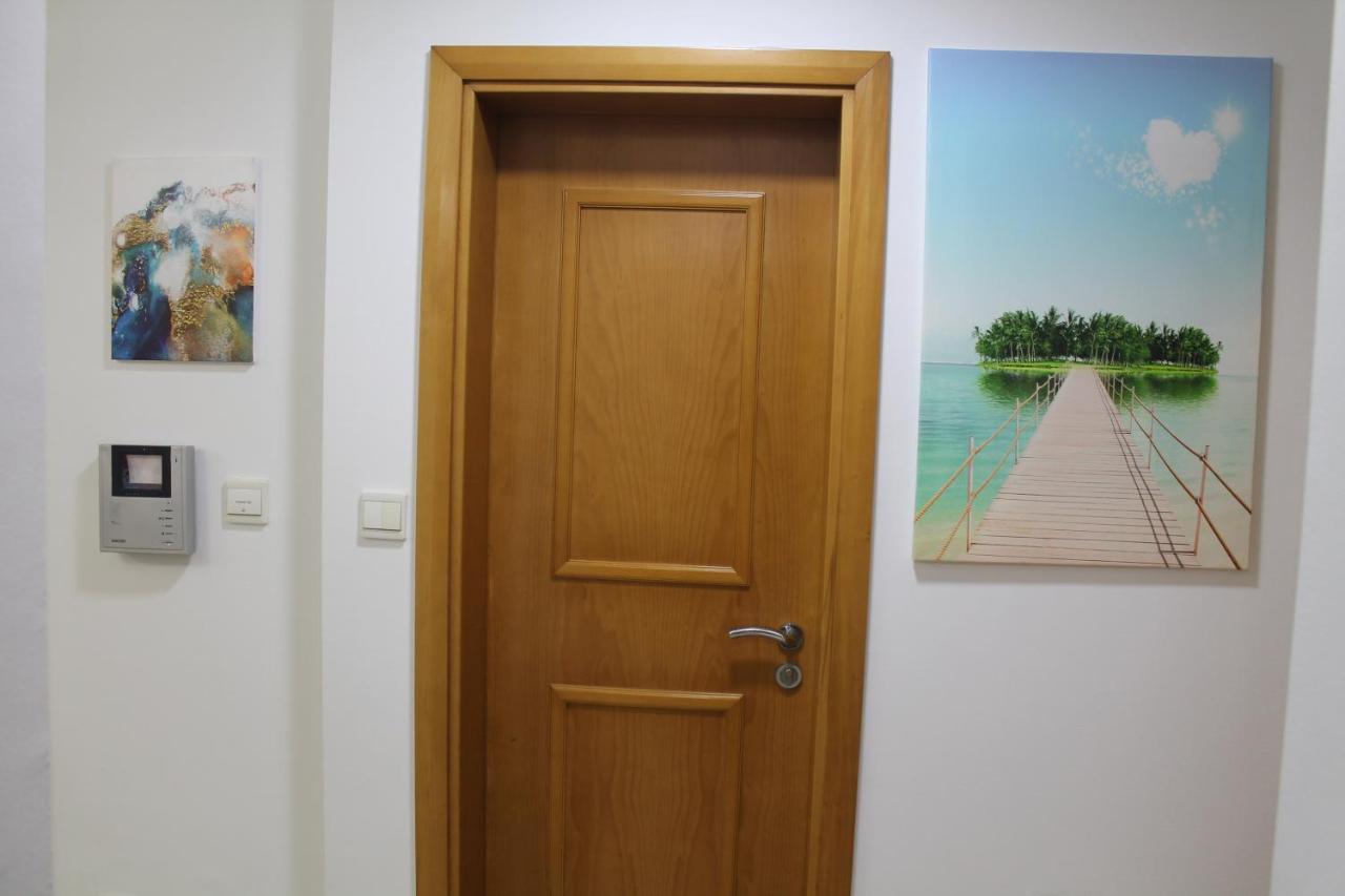 Newly Furnished One Bedroom Apartment Next To Metro & Beach In Marina Residence 迪拜 外观 照片
